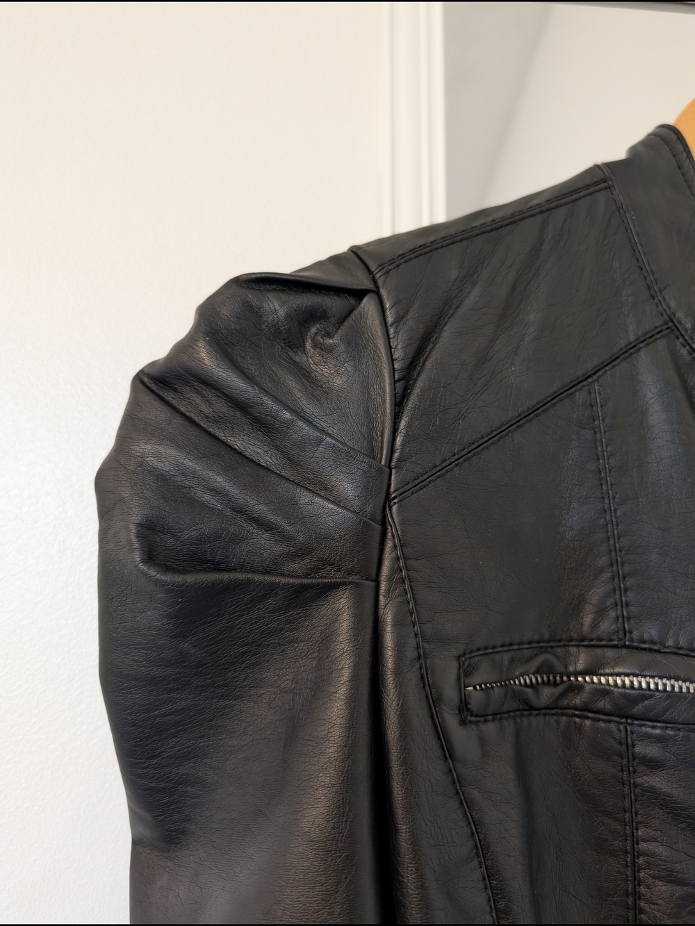 Black Faux Leather Women’s Motorcycle Jacket with Pink Lining Size XL - Picture 3 of 8
